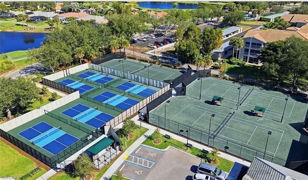 9400 Highland Woods Blvd, Unit 5107, Bonita Springs, FL 34135 Photo