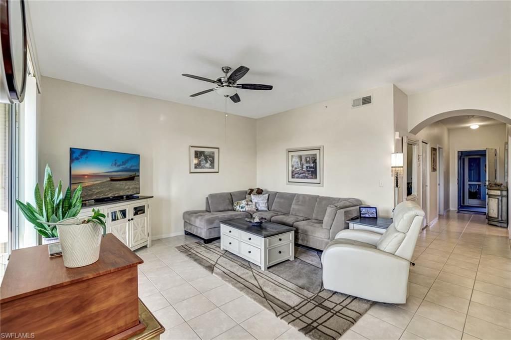 9400 Highland Woods Blvd, Unit 5107, Bonita Springs, FL 34135 Photo