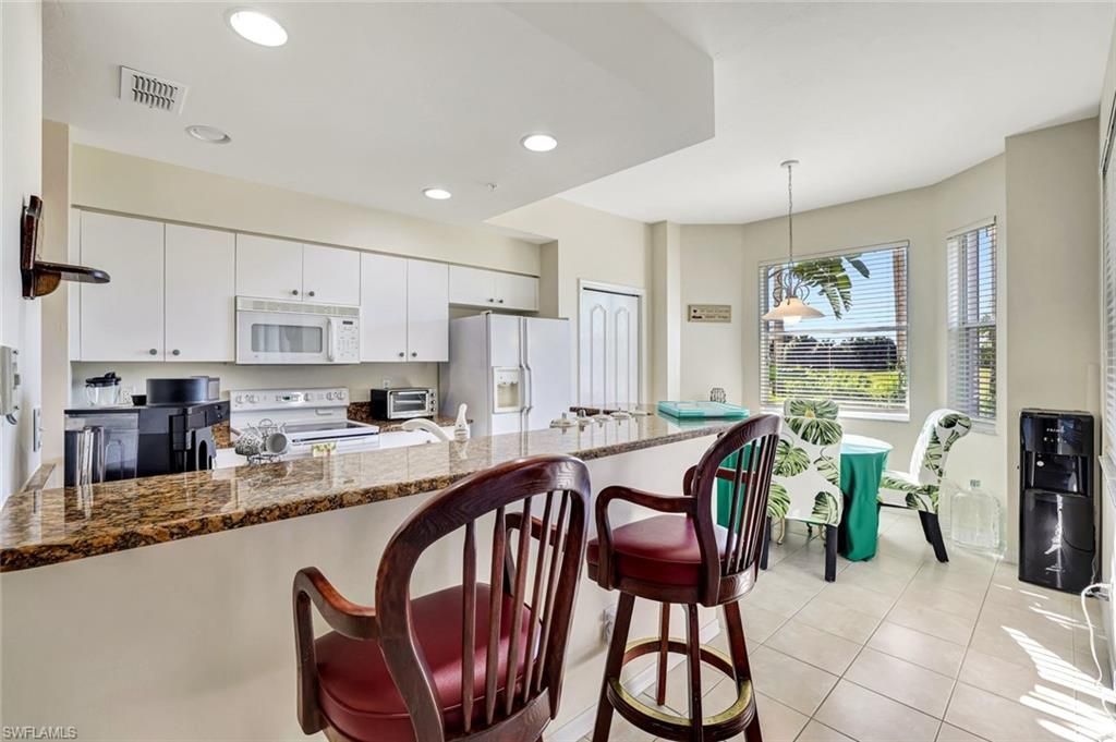 9400 Highland Woods Blvd, Unit 5107, Bonita Springs, FL 34135 Photo