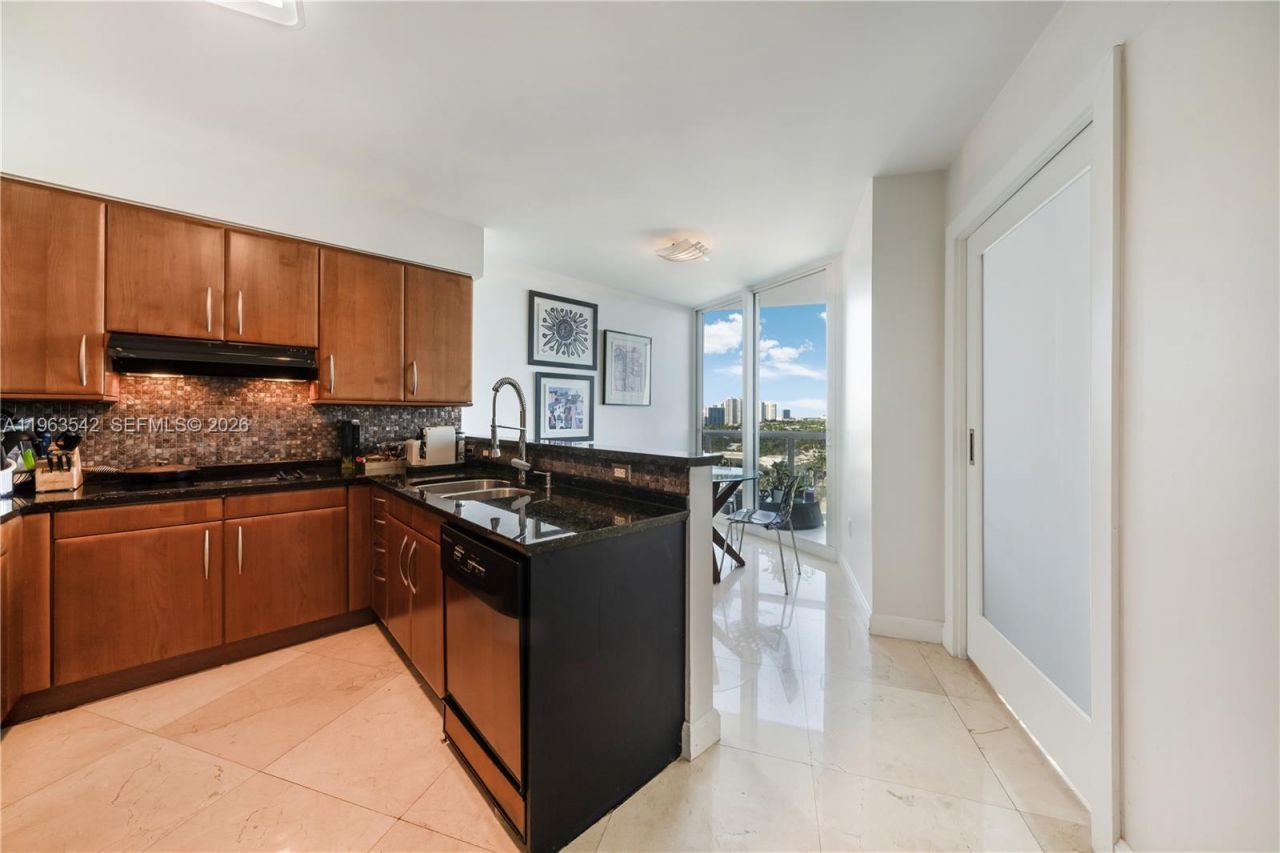19333 E Collins Ave , Unit 1202, Sunny Isles Beach, FL 33160 Photo