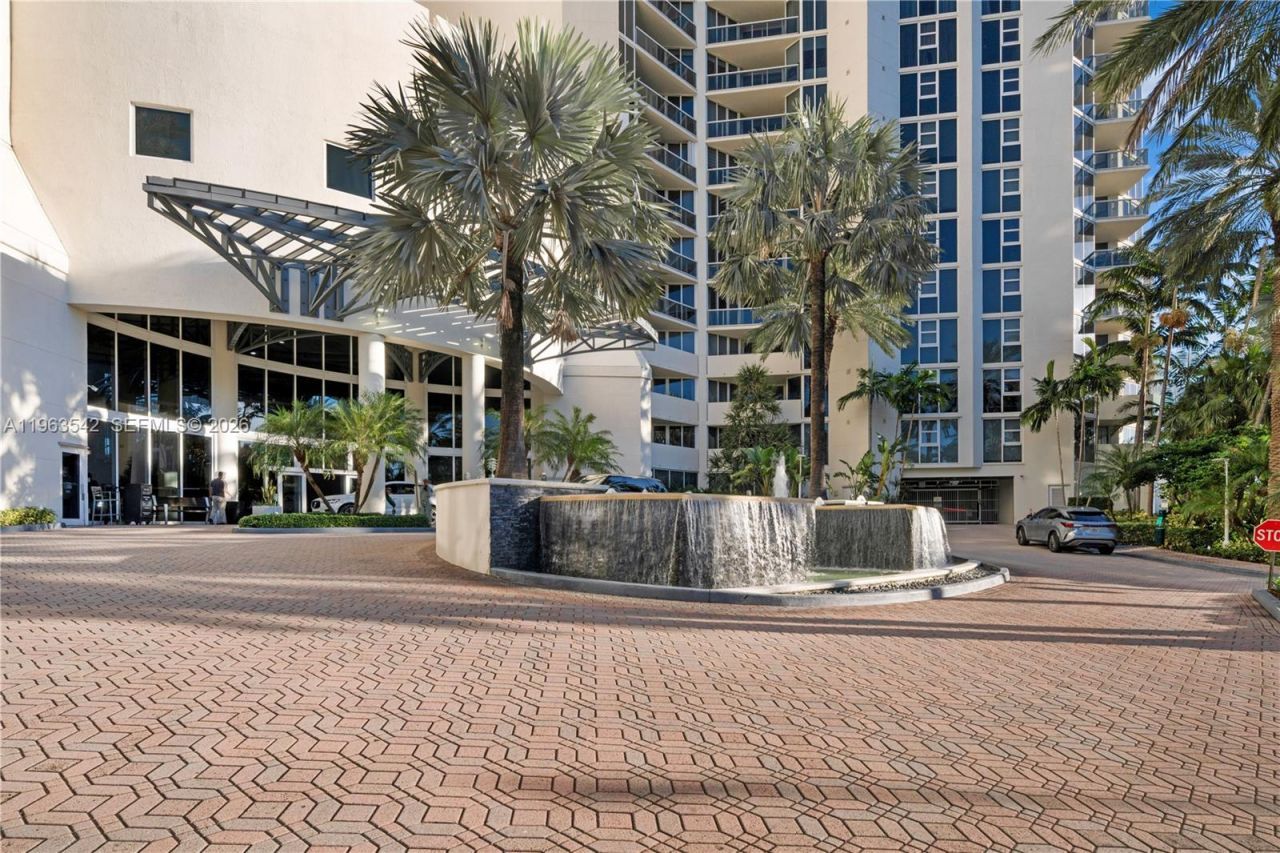 19333 E Collins Ave , Unit 1202, Sunny Isles Beach, FL 33160 Photo