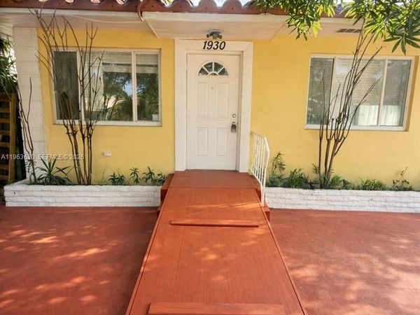 1930 Pierce St, Hollywood, FL 33020