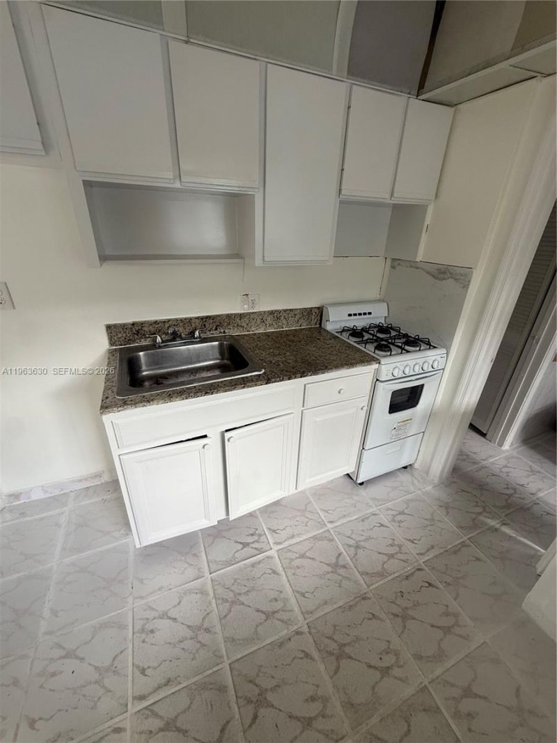 1930 Pierce St, Hollywood, FL 33020 Photo