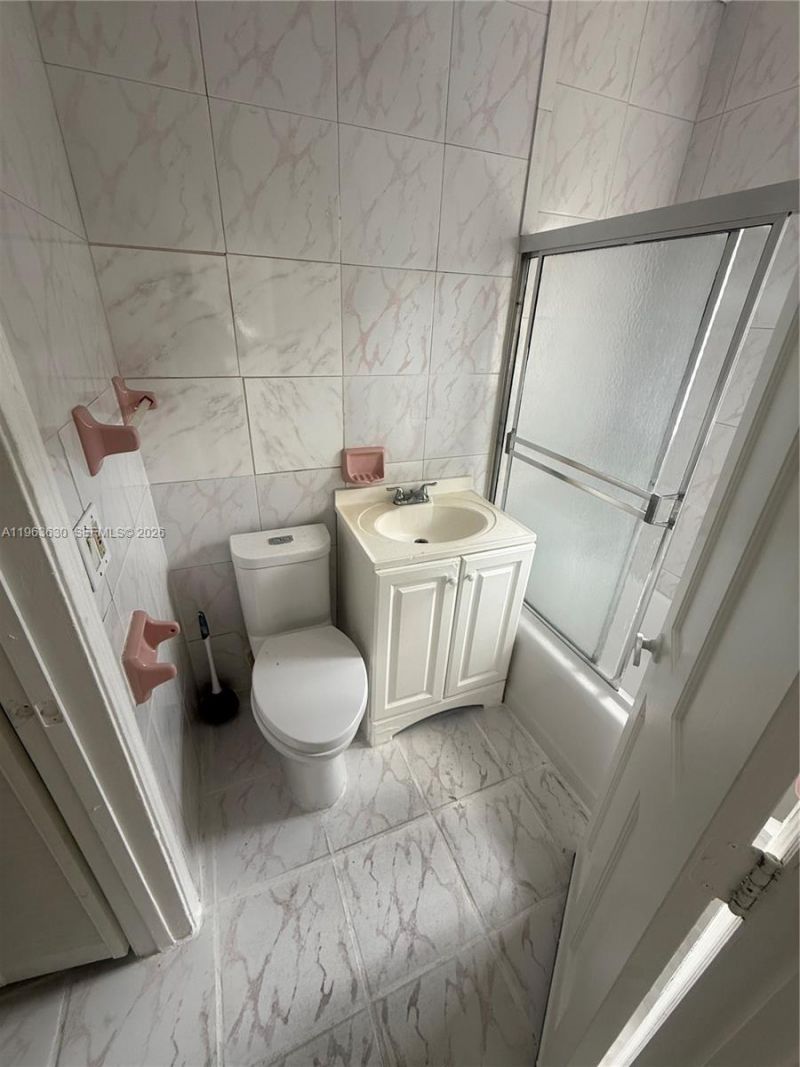 1930 Pierce St, Hollywood, FL 33020 Photo