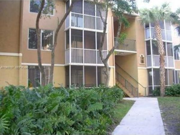 4055 W Mcnab Rd, Unit H303, Pompano Beach, FL 33069