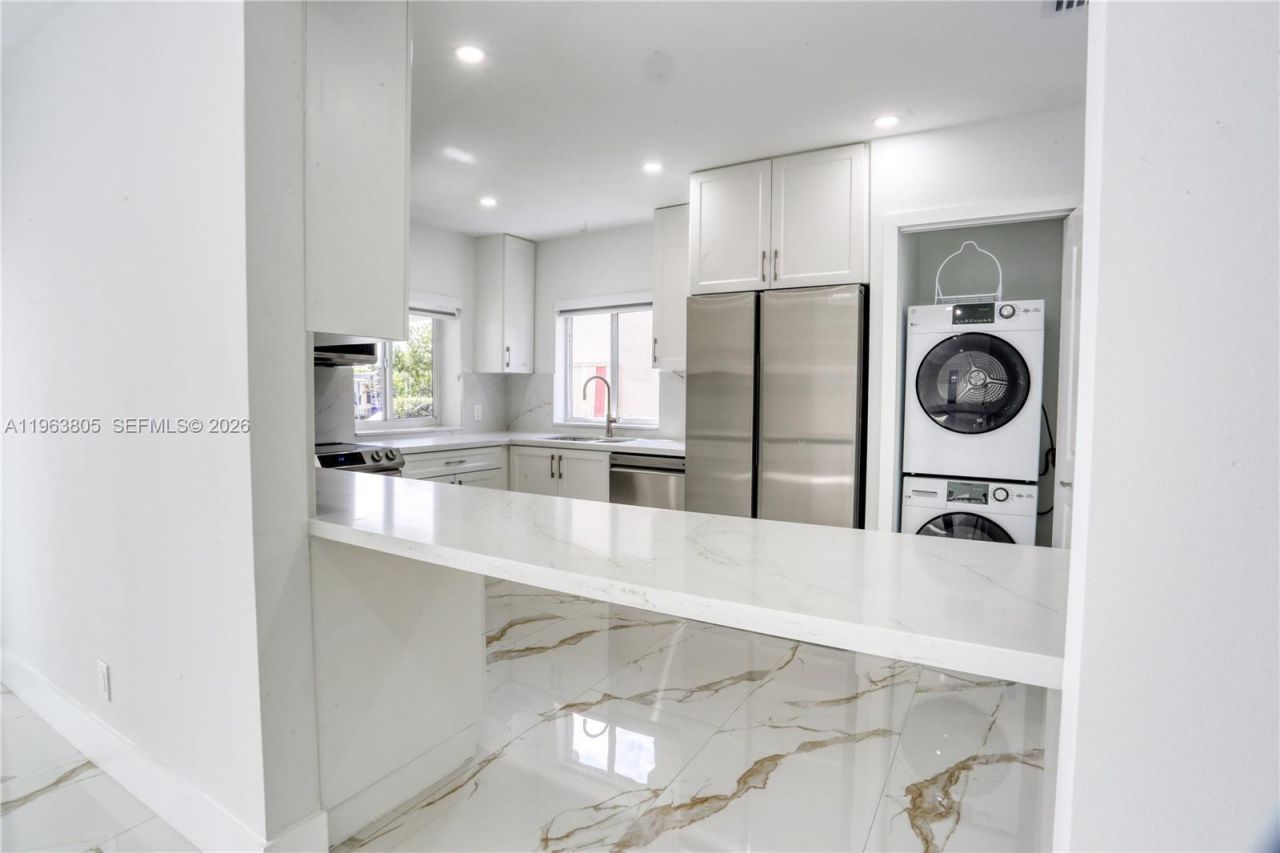 3305 SW 2nd St, Unit A, Miami, FL 33135 Photo