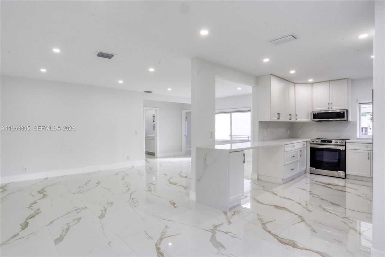 3305 SW 2nd St, Unit A, Miami, FL 33135 Photo