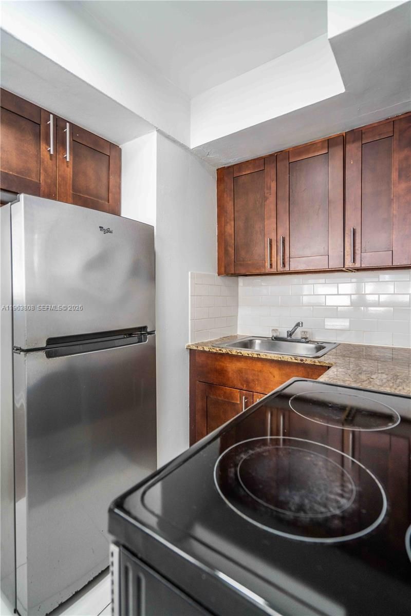 7931 East Dr, Unit 206, North Bay Village, FL 33141 Photo