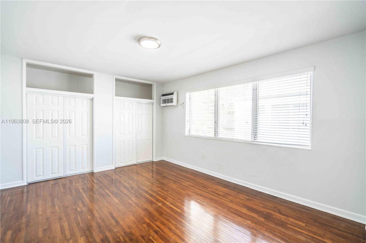 7931 East Dr, Unit 206, North Bay Village, FL 33141 Photo