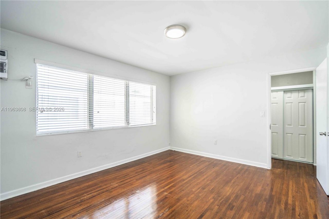 7931 East Dr, Unit 206, North Bay Village, FL 33141 Photo