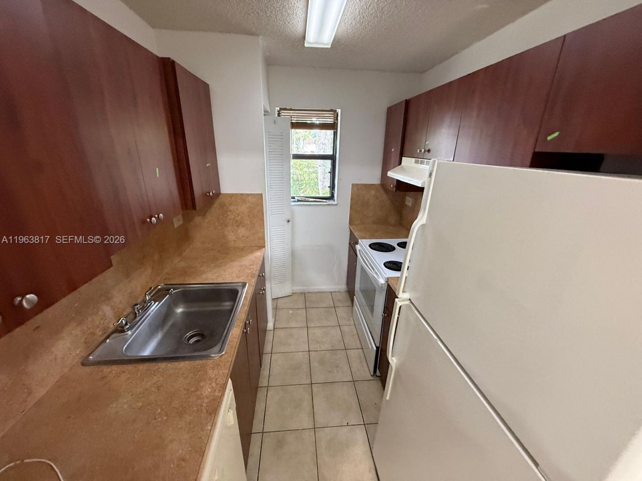 6975 NW 179th St, Unit 205, Hialeah, FL 33015 Main Photo