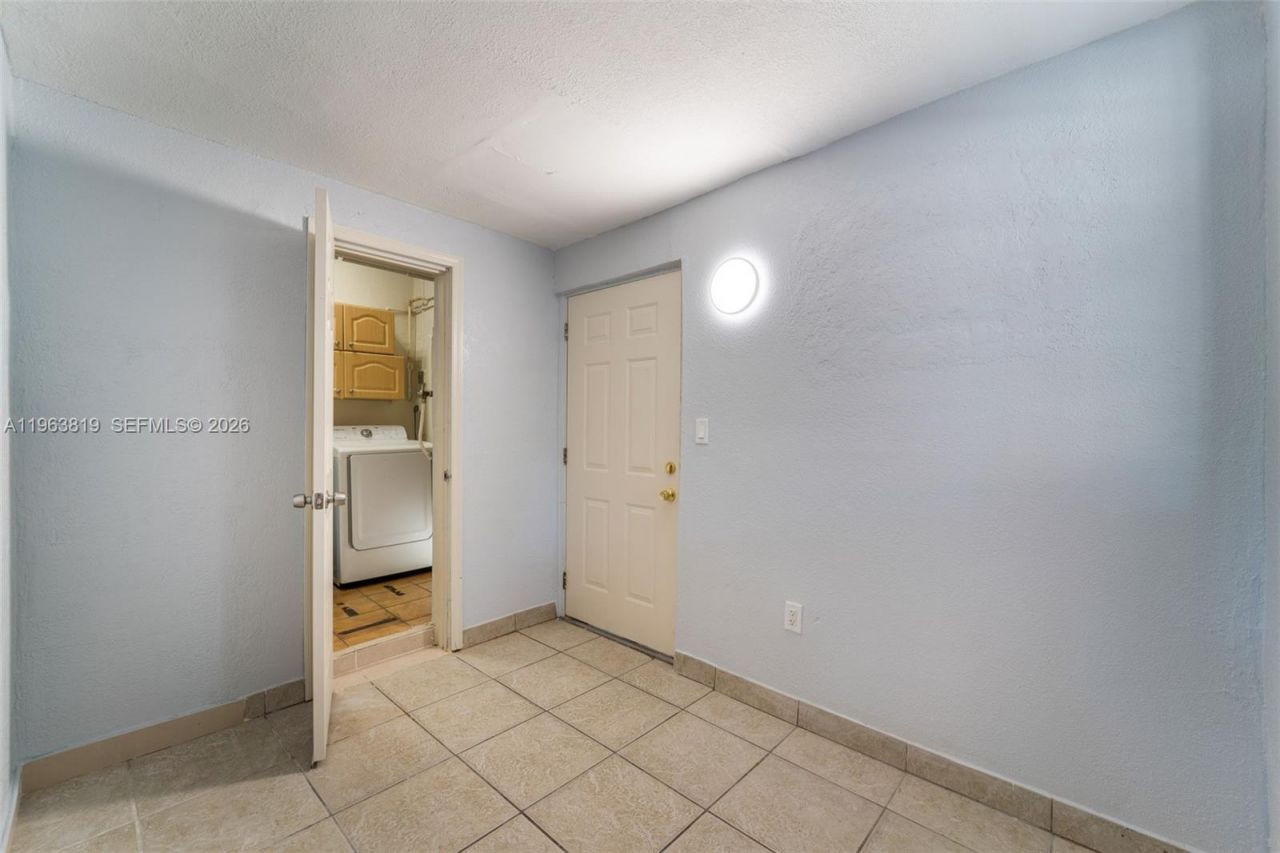 12210 NW 10th Ave, North Miami, FL 33168 Photo