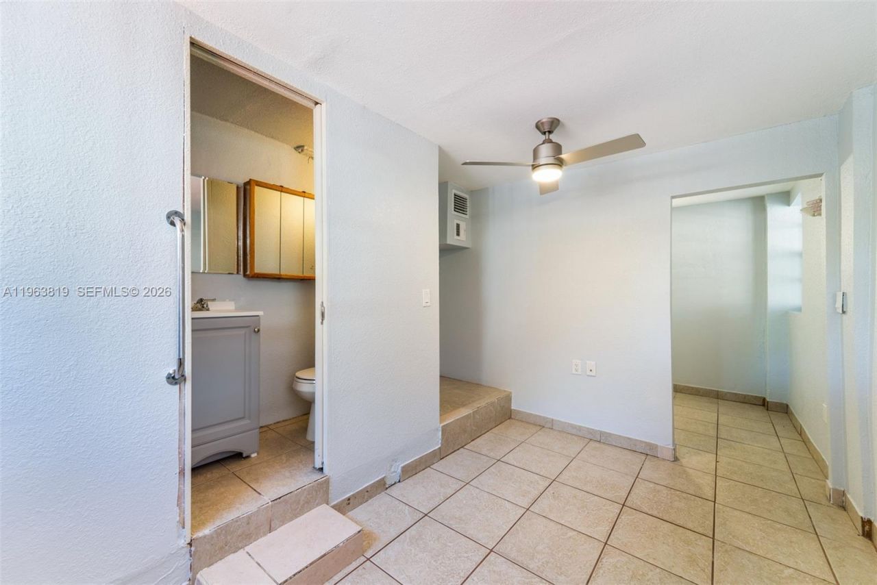 12210 NW 10th Ave, North Miami, FL 33168 Photo