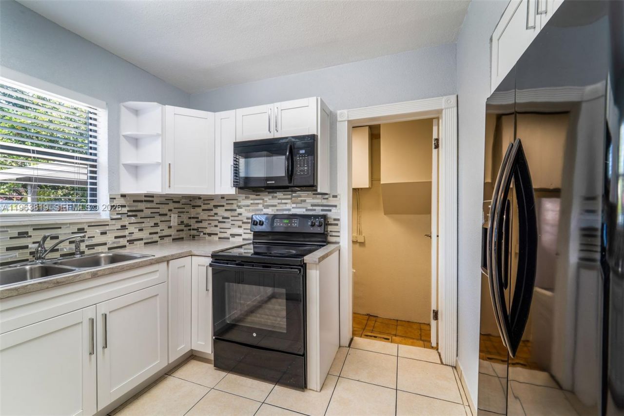 12210 NW 10th Ave, North Miami, FL 33168 Photo