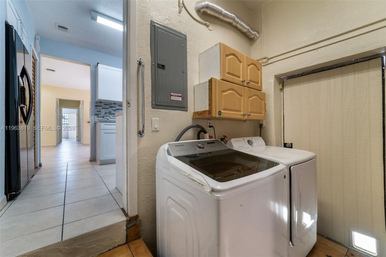 12210 NW 10th Ave, North Miami, FL 33168 Photo