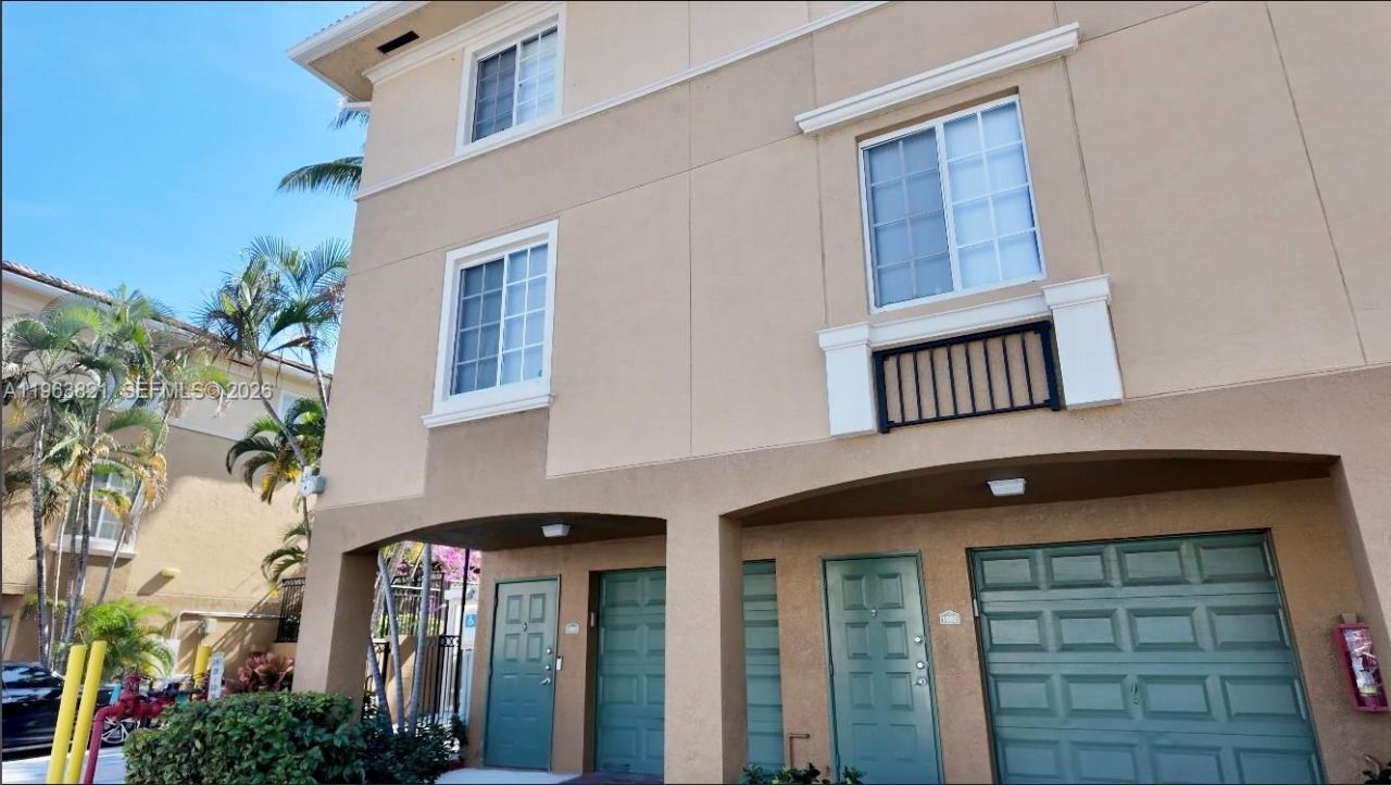 2891 NE 185th St, Unit 1002, Aventura, FL 33180 Photo