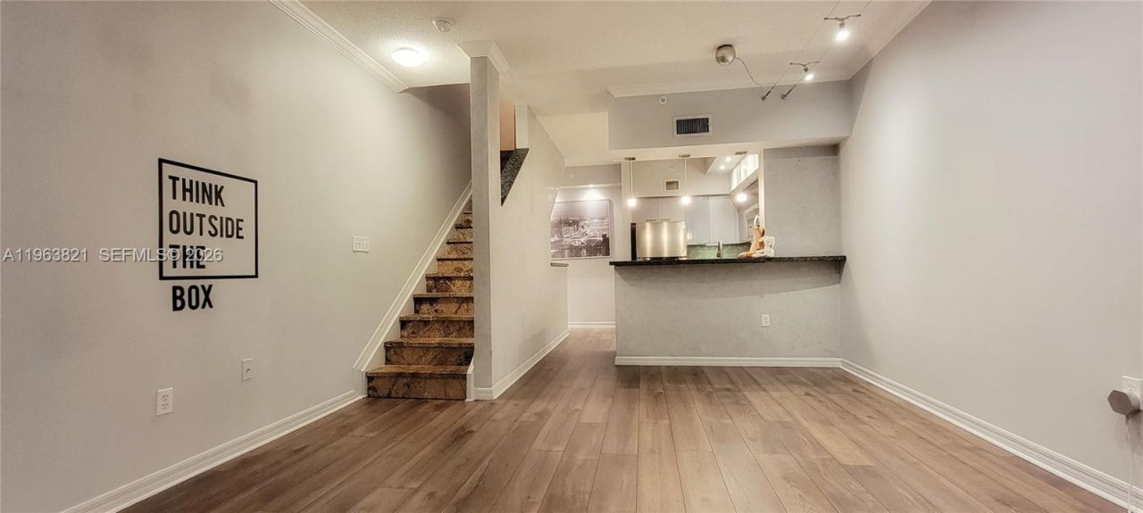 2891 NE 185th St, Unit 1002, Aventura, FL 33180 Photo