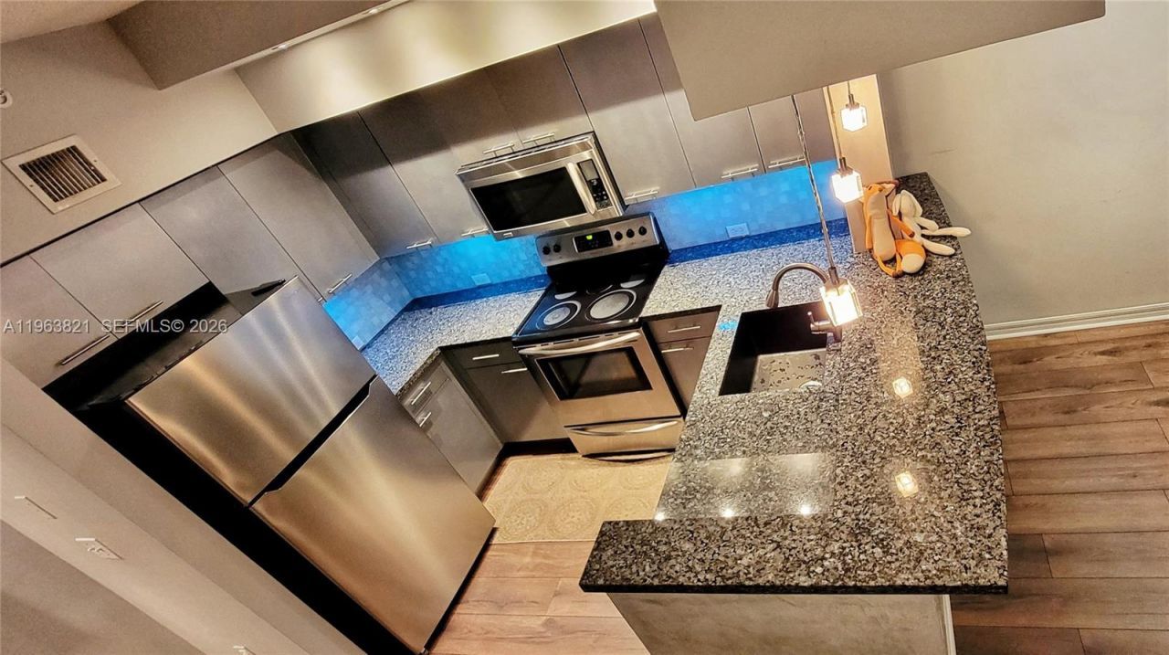 2891 NE 185th St, Unit 1002, Aventura, FL 33180 Photo