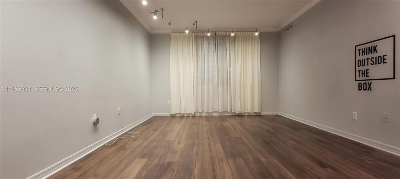 2891 NE 185th St, Unit 1002, Aventura, FL 33180 Photo