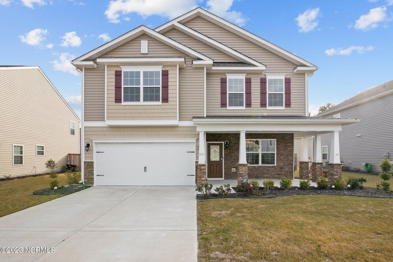 1010 Kellie Court, New Bern, NC 28562 Main Photo