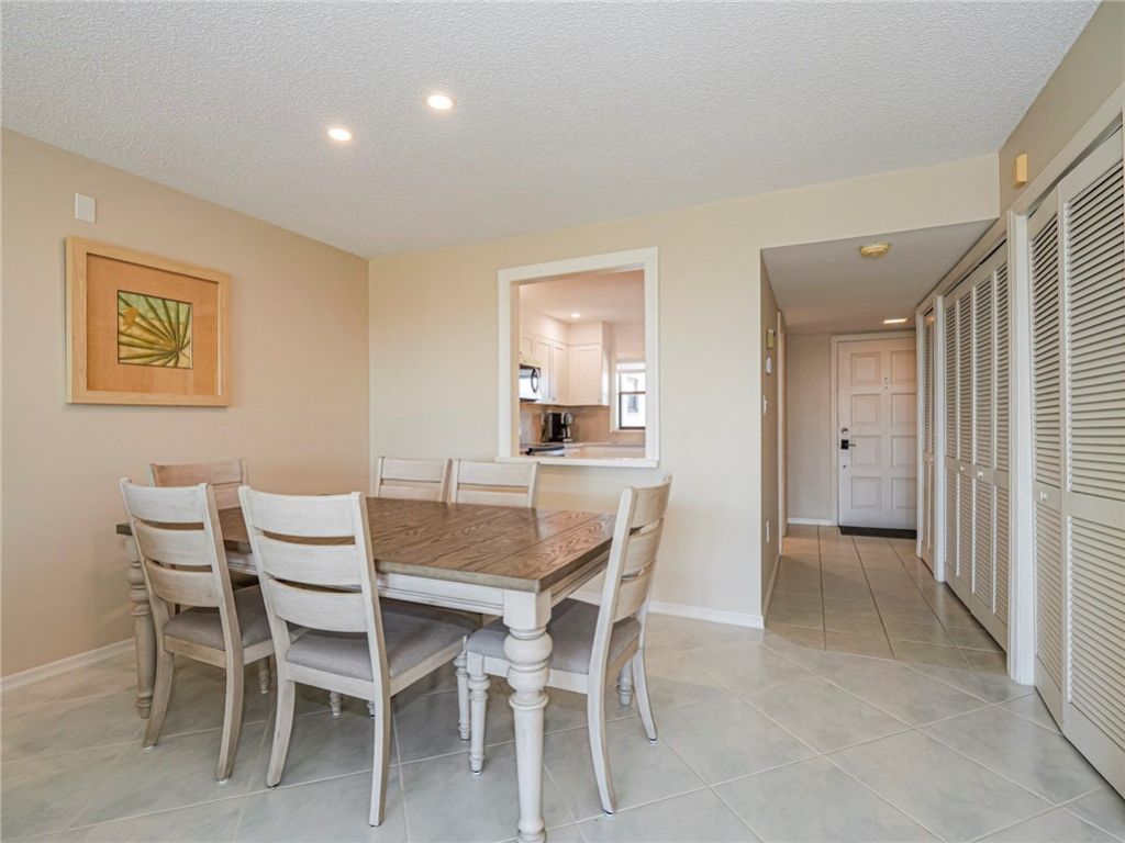 5300 Highway A1a, Unit 403, Vero Beach, FL 32963 Photo
