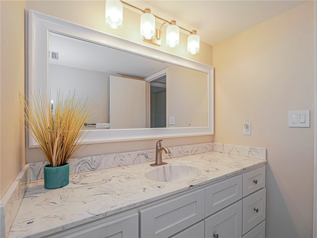 5300 Highway A1a, Unit 403, Vero Beach, FL 32963 Photo