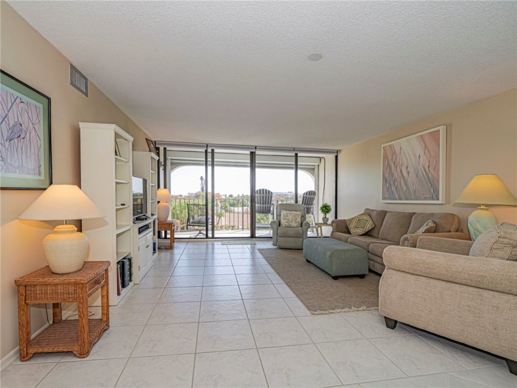 5300 Highway A1a, Unit 403, Vero Beach, FL 32963 Photo