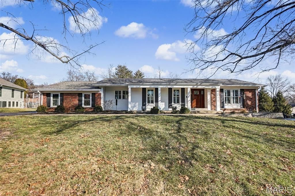 114 Trailswest Dr. Drive, Chesterfield, MO 63017 Main Photo