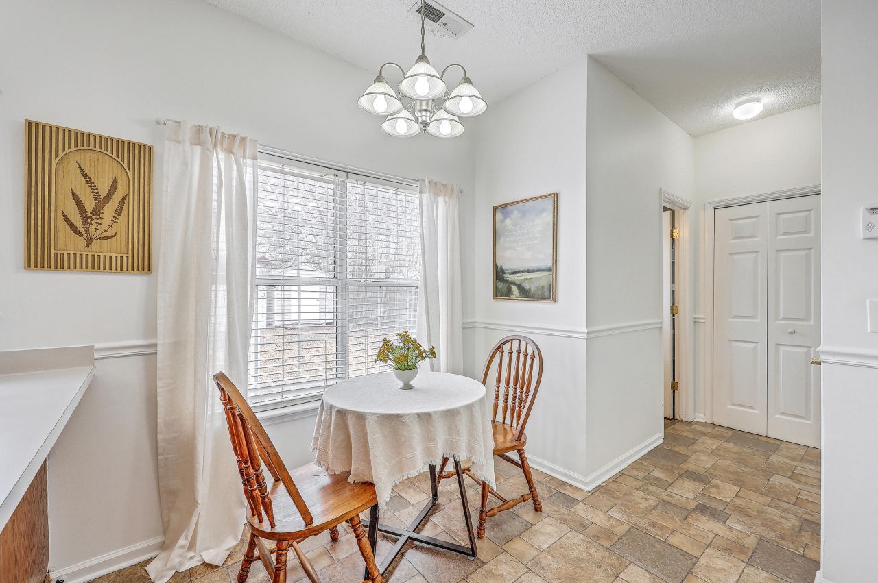 101 Hartley Hall Court Photo 17