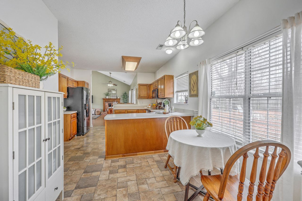 101 Hartley Hall Court Photo 18