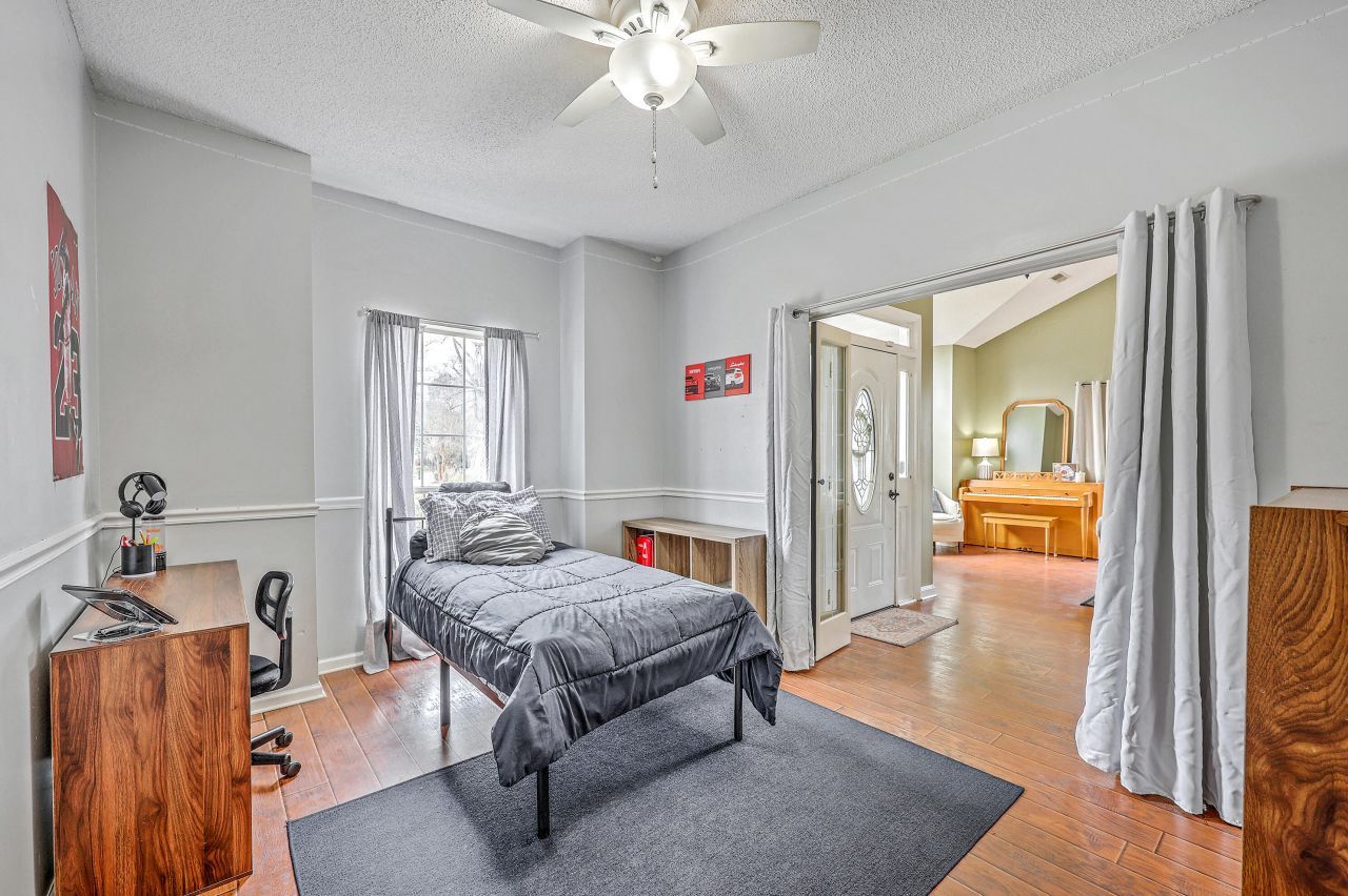 101 Hartley Hall Court Photo 20