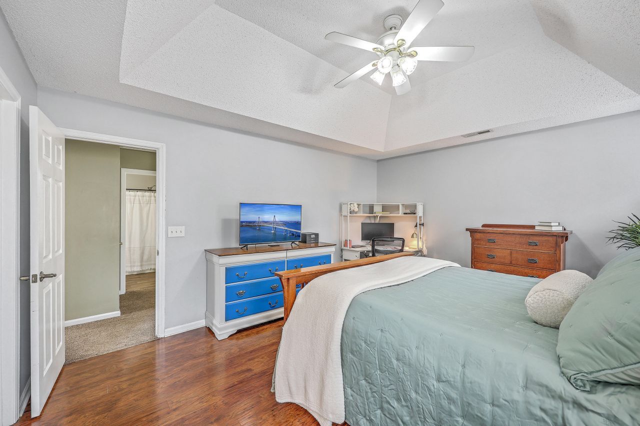 101 Hartley Hall Court Photo 22