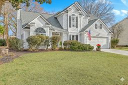 101 Hartley Hall Court photo 4