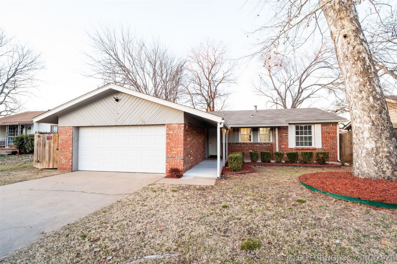 405 E D Street, Jenks, OK 74037 Main Photo