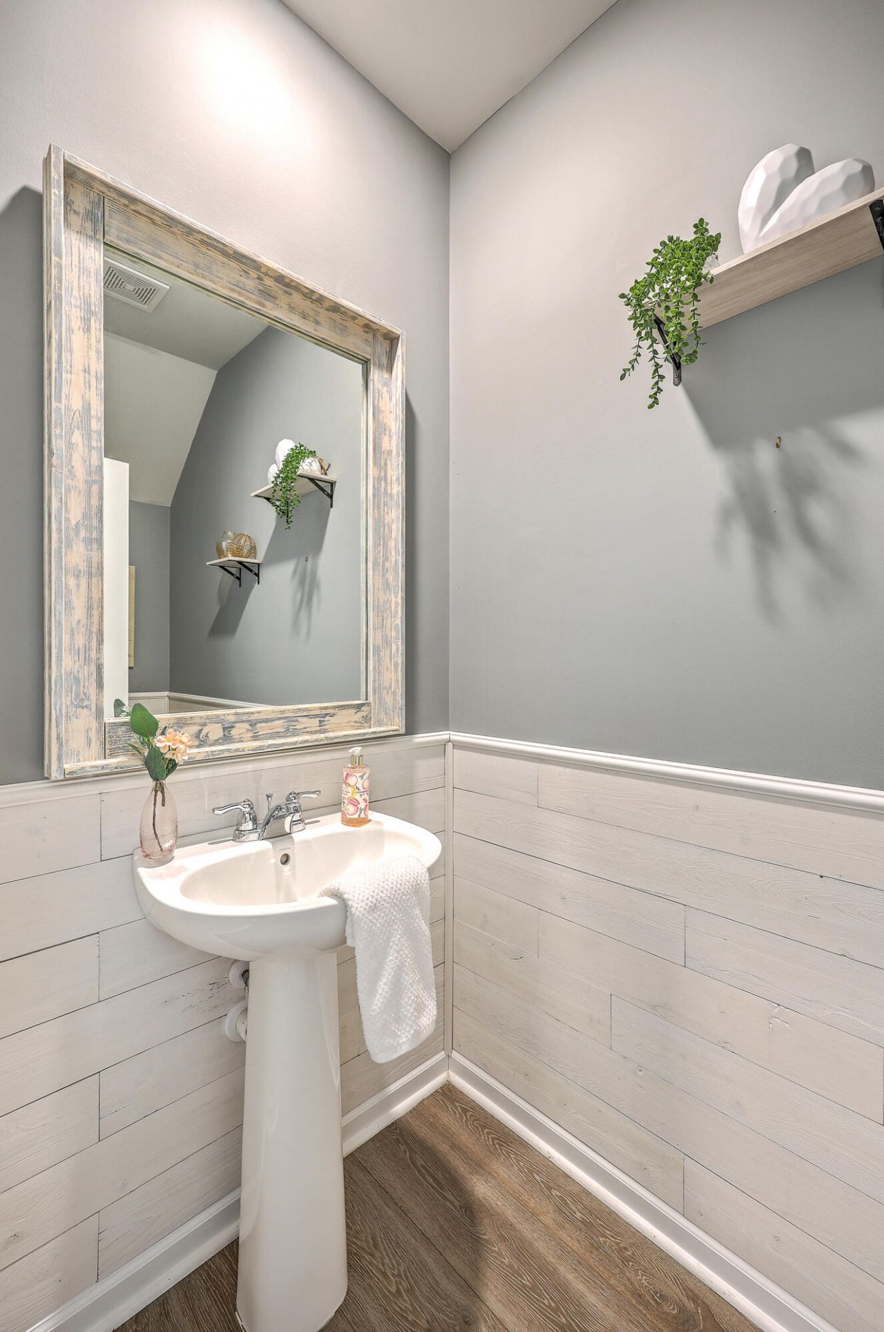 720 Jancus Street Photo 12