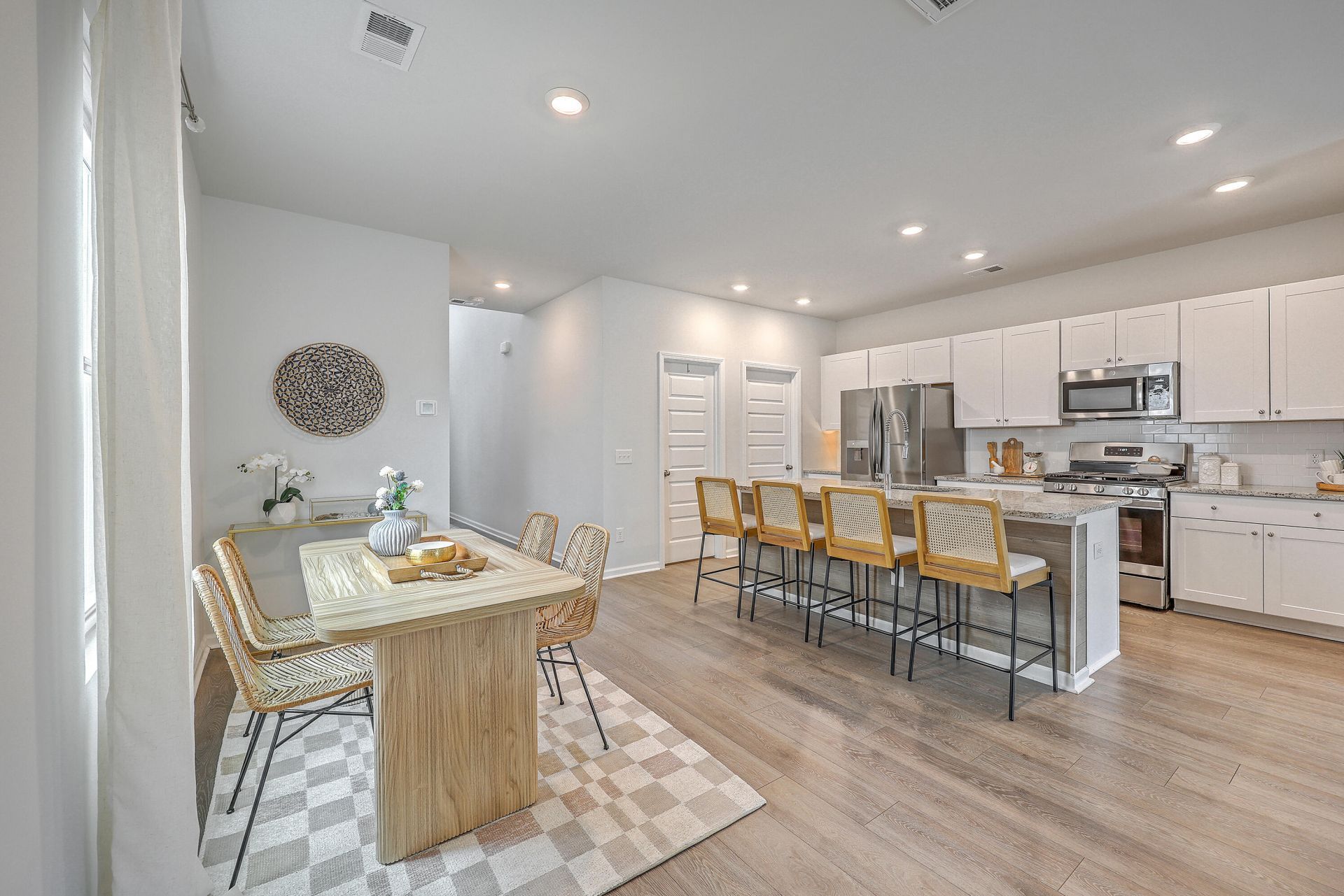 720 Jancus Street Photo 18