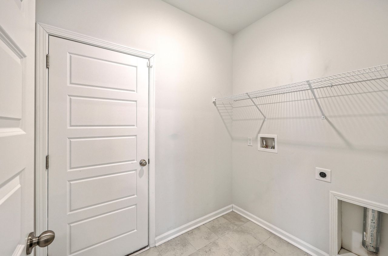 720 Jancus Street Photo 19