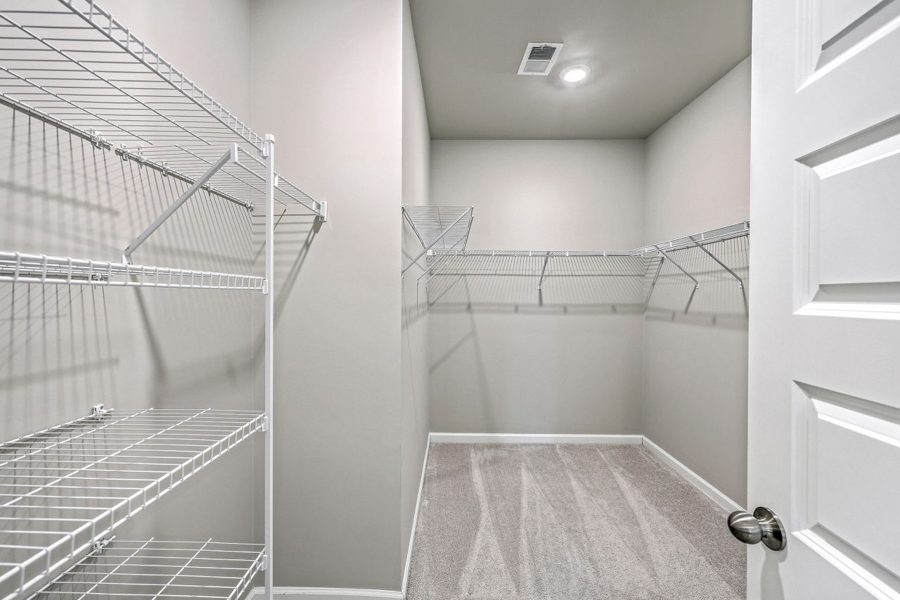 720 Jancus Street Photo 29