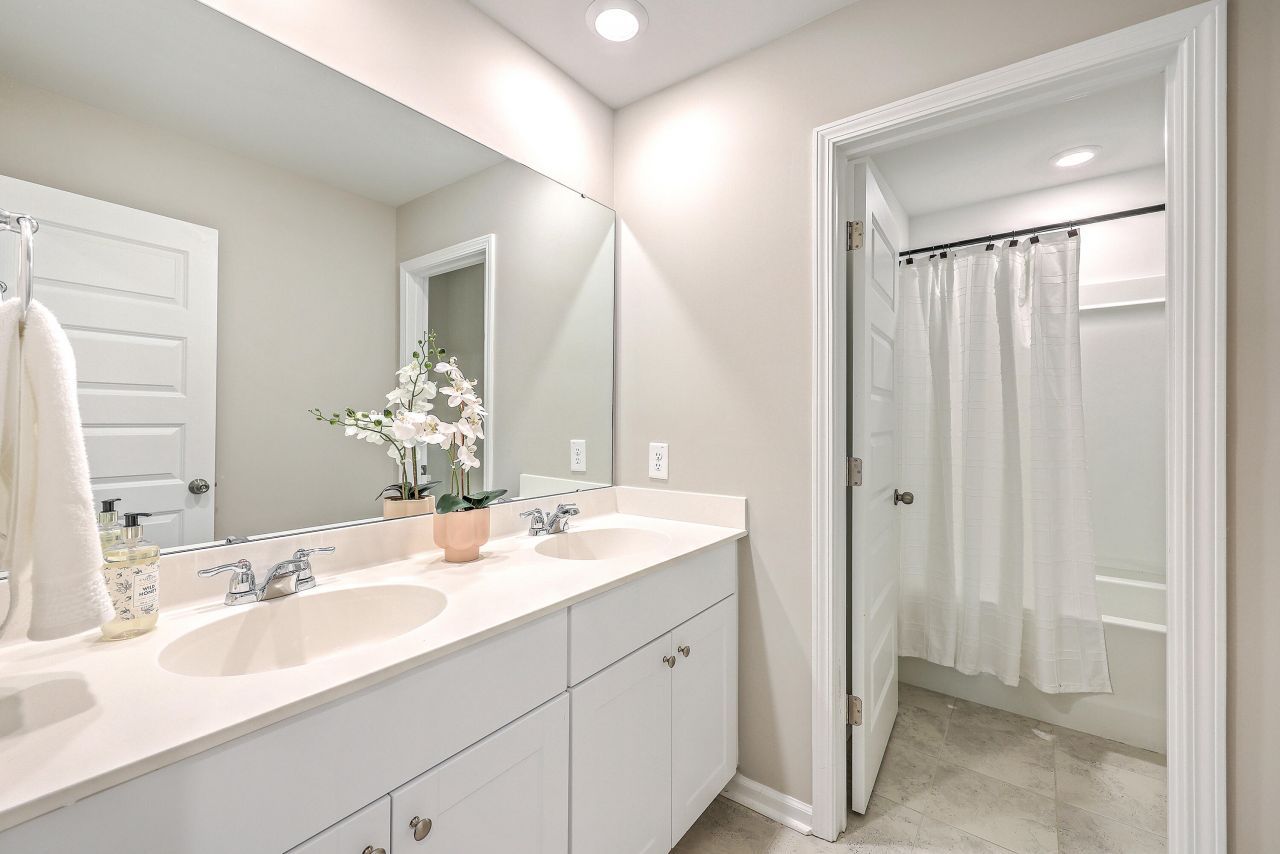 720 Jancus Street Photo 36