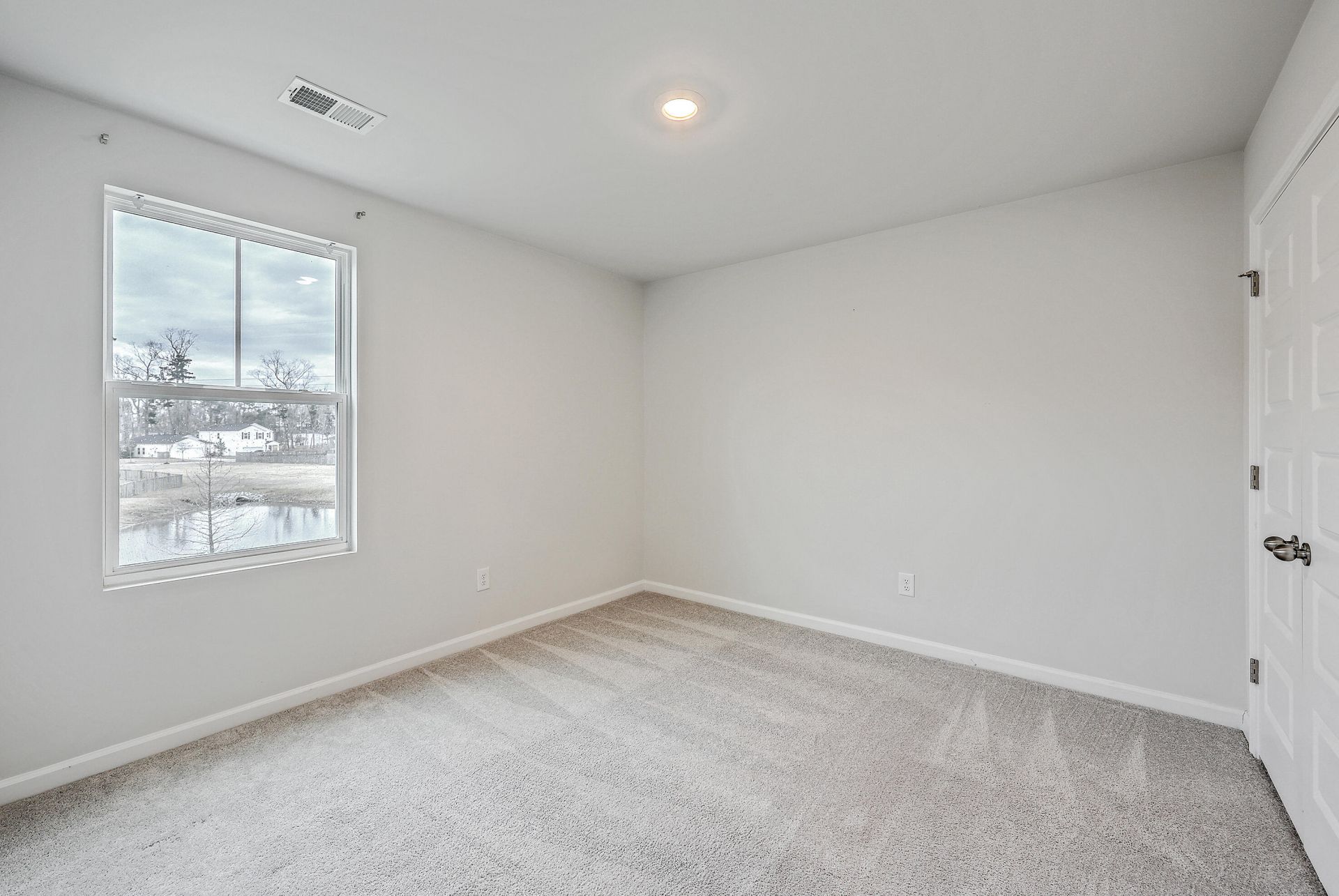 720 Jancus Street Photo 39