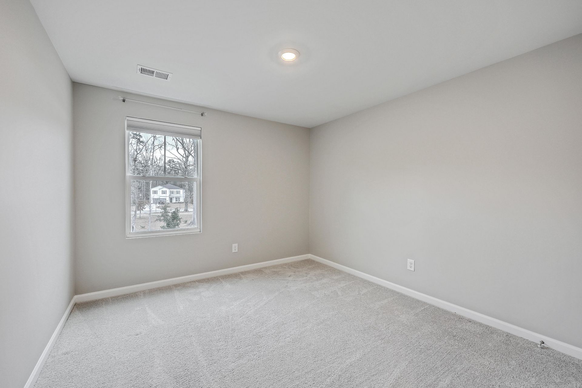 720 Jancus Street Photo 40