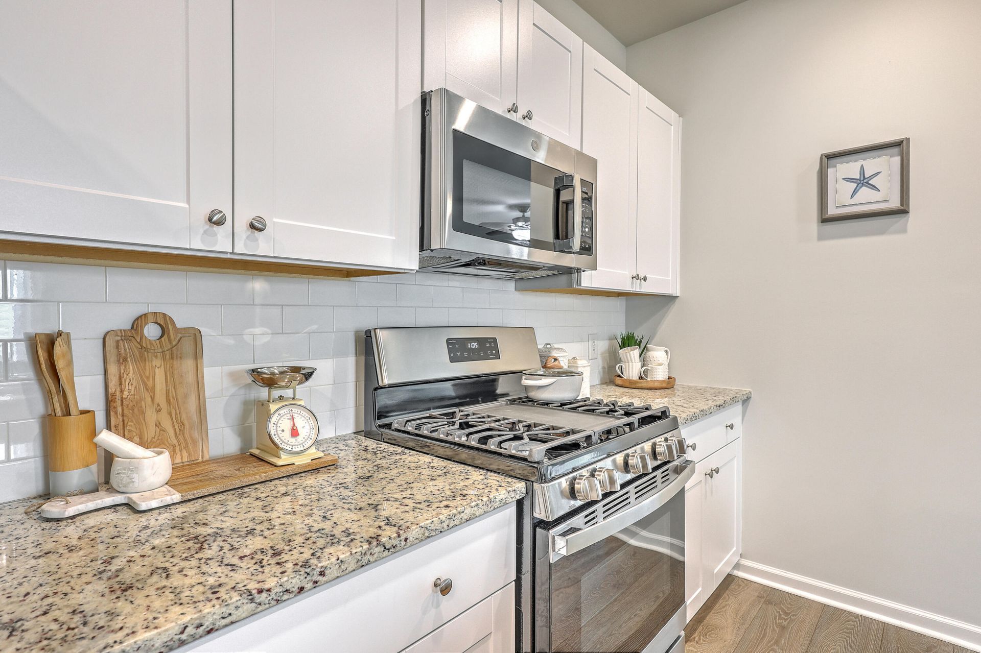 720 Jancus Street Photo 6