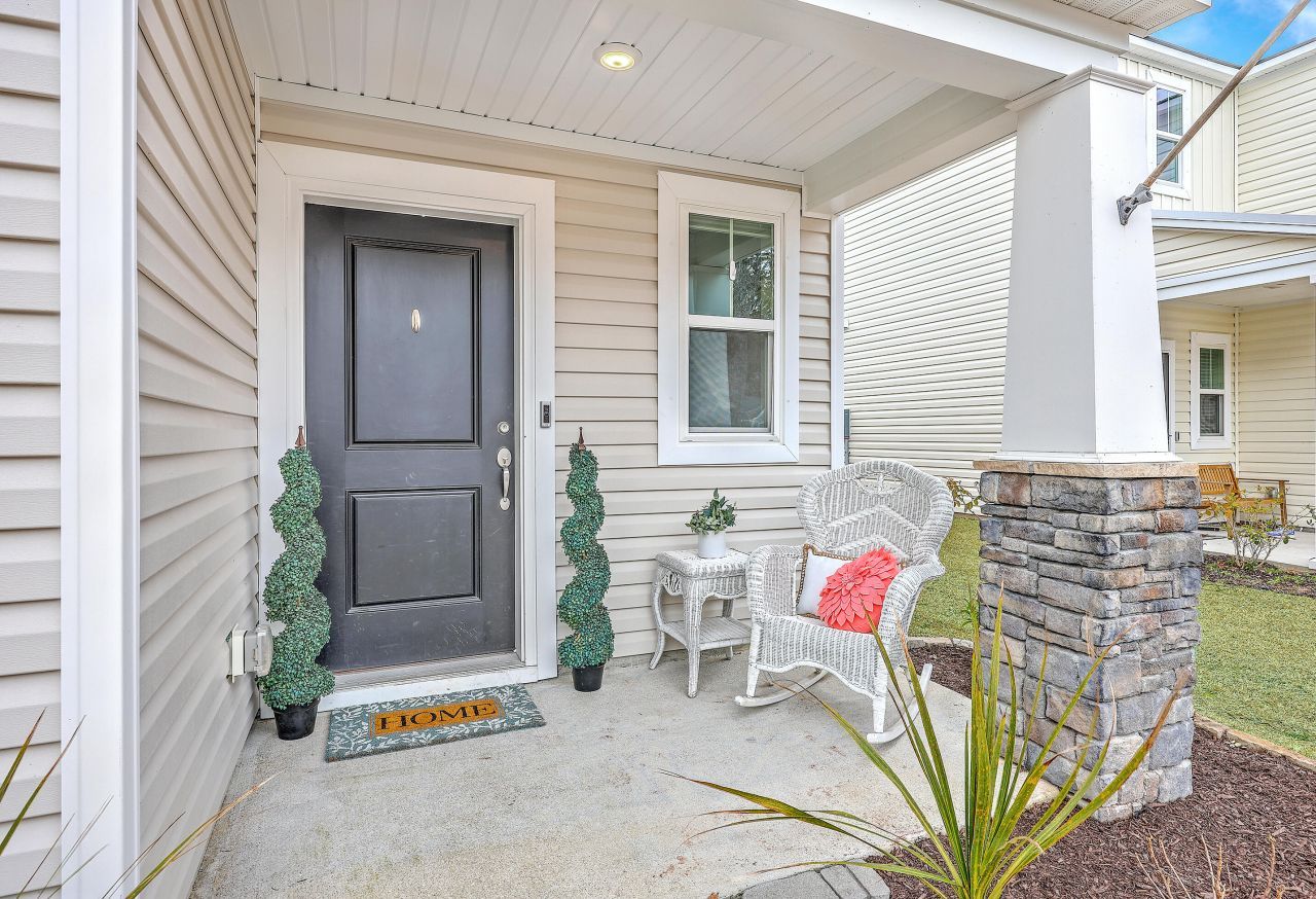 720 Jancus Street Photo 8