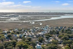 701 Davenport Drive photo 4