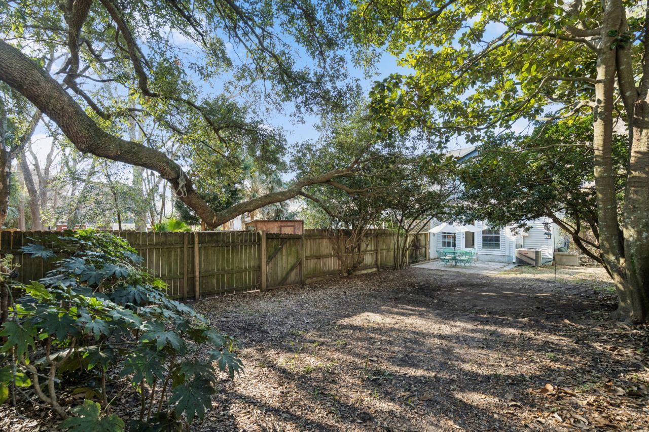 701 Davenport Drive Photo 32