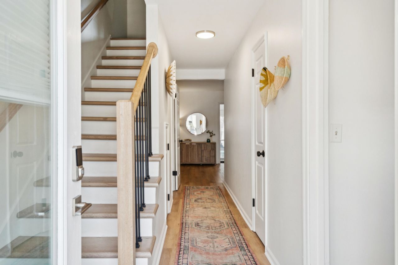 701 Davenport Drive Photo 4