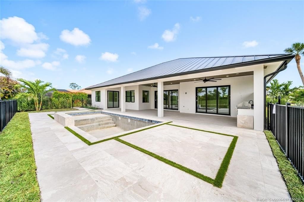 5101 SE Burning Tree Circle, Stuart, FL 34997 Photo