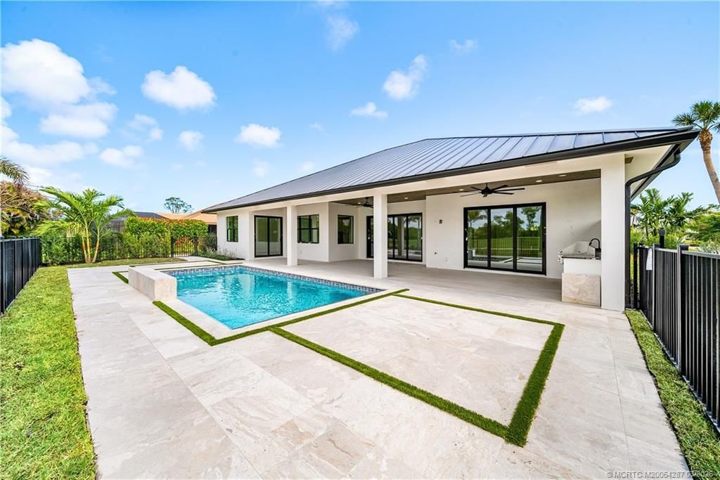 5101 SE Burning Tree Circle, Stuart, FL 34997 Photo