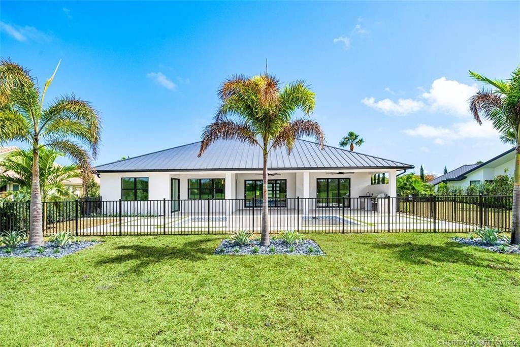 5101 SE Burning Tree Circle, Stuart, FL 34997 Photo