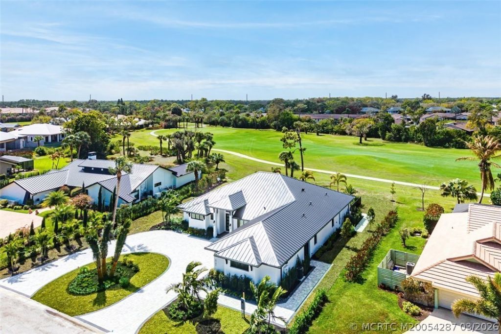5101 SE Burning Tree Circle, Stuart, FL 34997 Photo